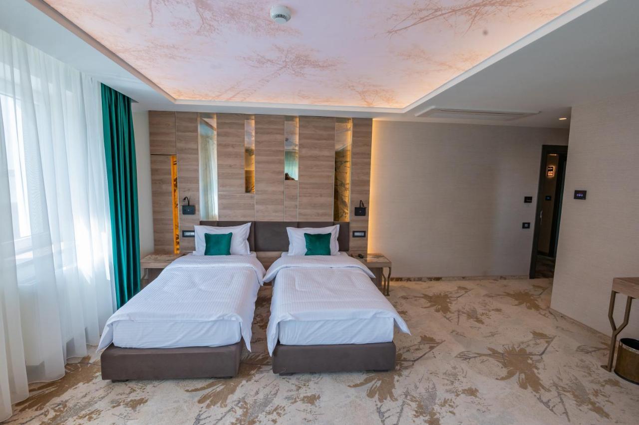 Hotel Codrisor Bistriţa Buitenkant foto