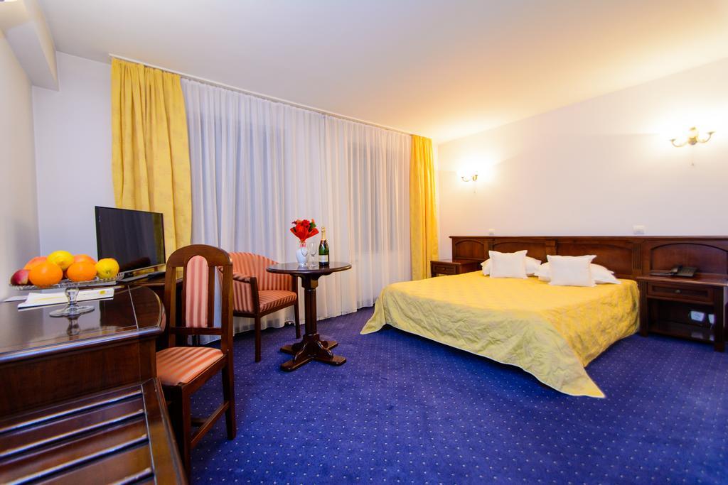 Hotel Codrisor Bistriţa Buitenkant foto